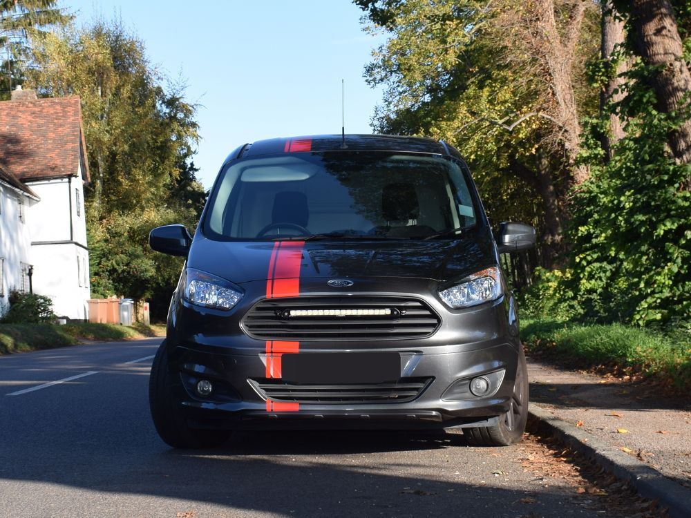 Ford Transit Courier (2014-2018) Grille Kit