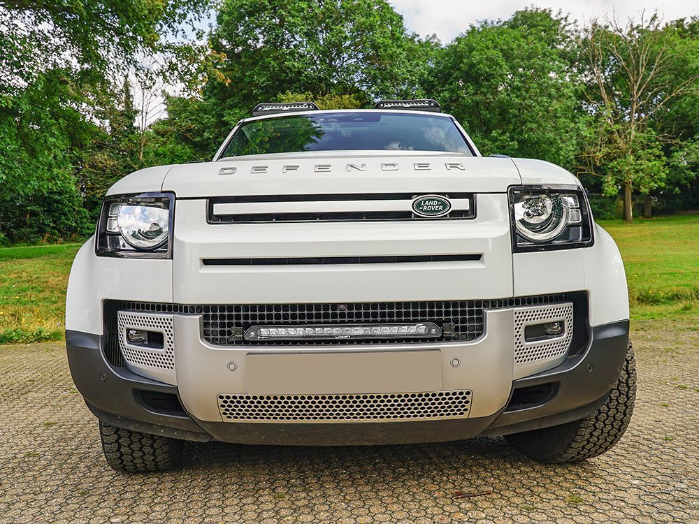 Land Rover Defender (2020+) Grille Kit