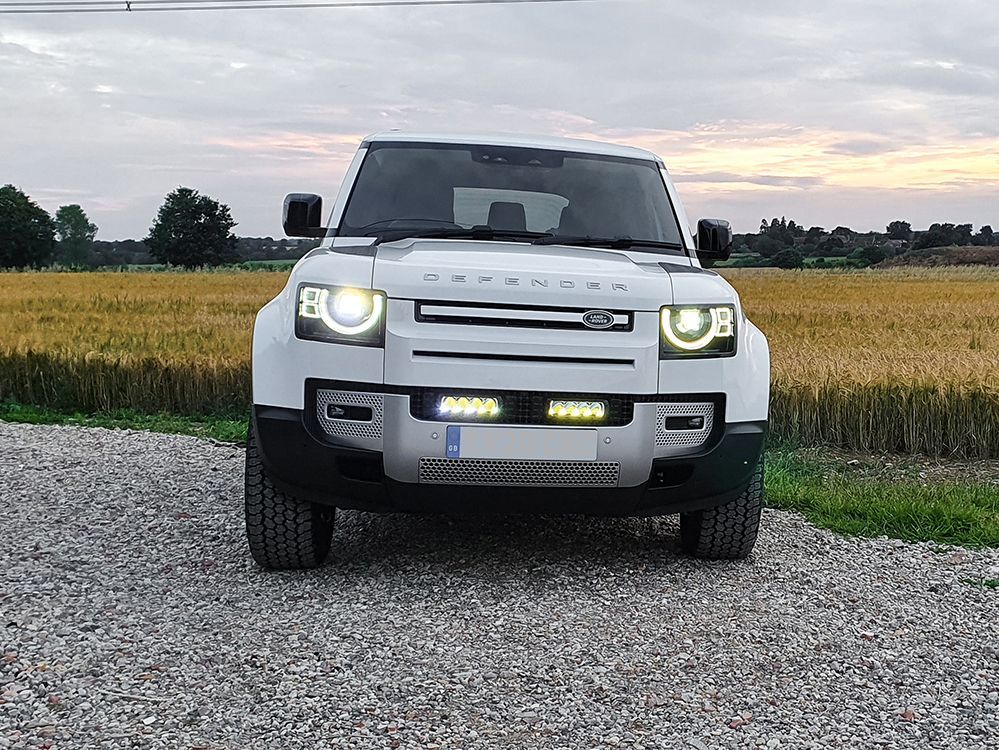 Land Rover Defender (2020+) Grille Kit