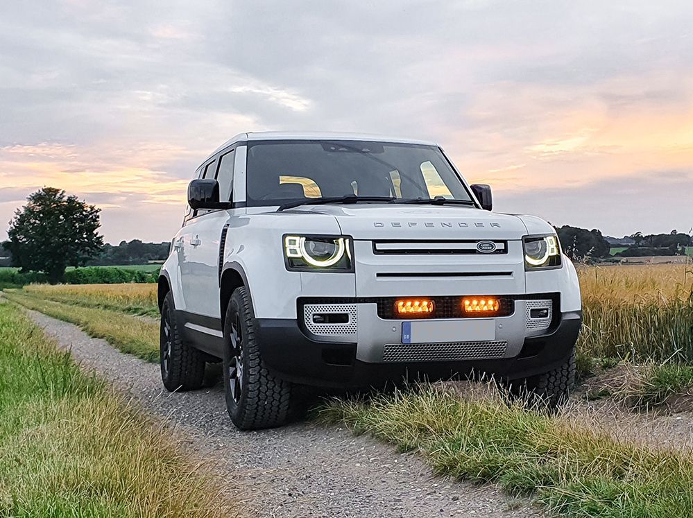 Land Rover Defender (2020+) Grille Kit