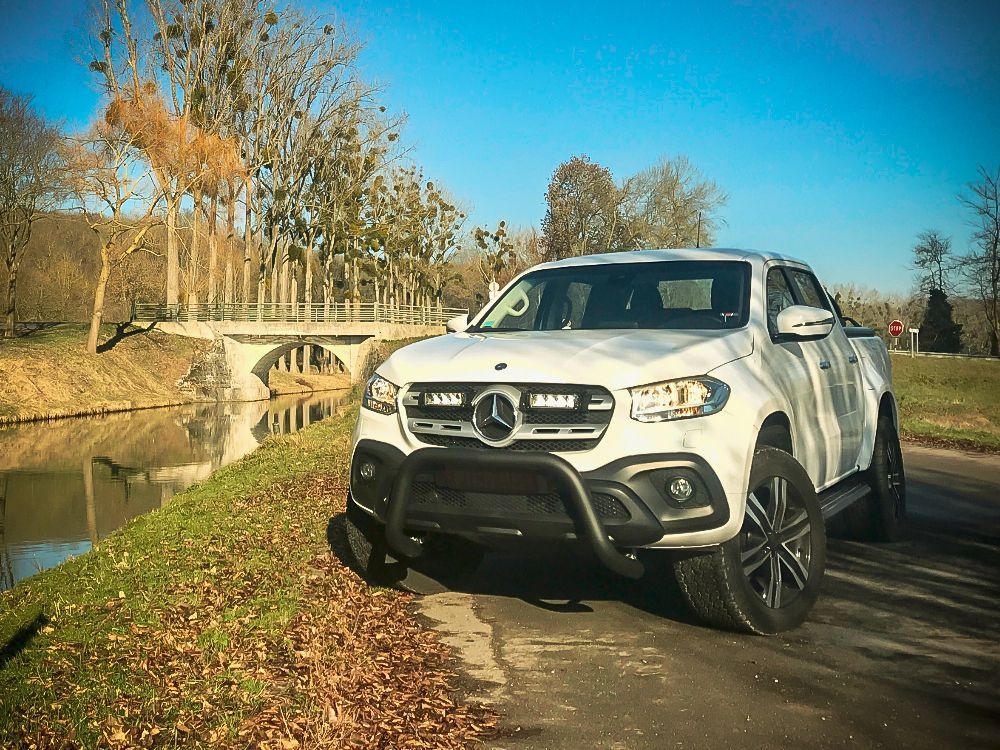 Mercedes X-Class (2017+) Grille Kit