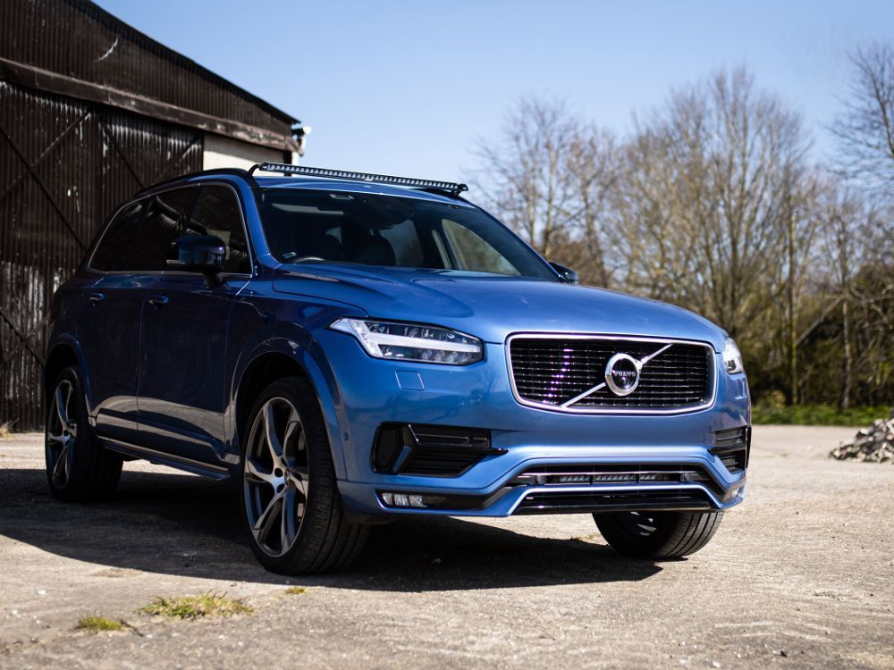 Volvo XC90 (2015+) Roof Mounting Kit