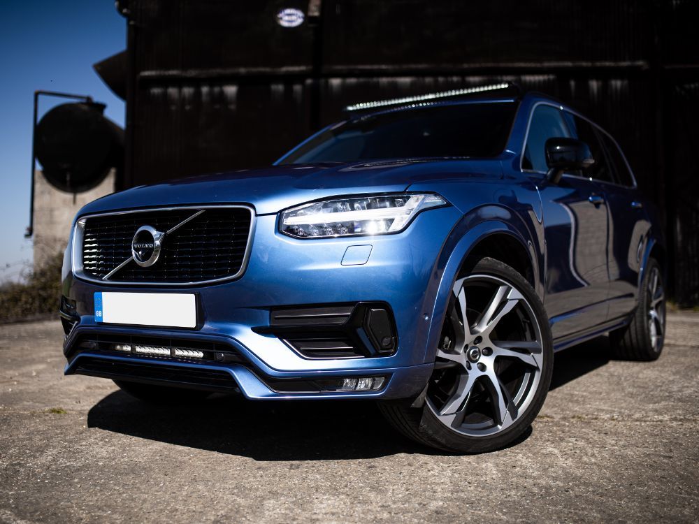 Volvo XC90 (2015+) Roof Mounting Kit