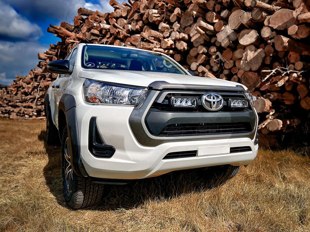 Toyota Hilux (2021+) Grille Kit - Triple-R 750