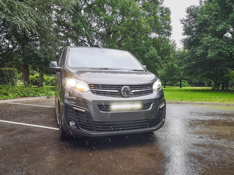 Vauxhall/Opel Vivaro (2019+) Grille Kit